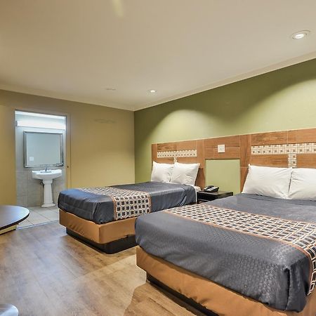 Budgetel Inn And Suites Raleigh Buitenkant foto