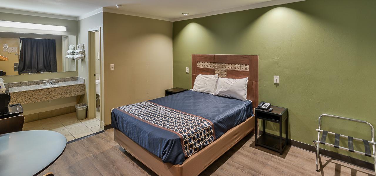 Budgetel Inn And Suites Raleigh Buitenkant foto
