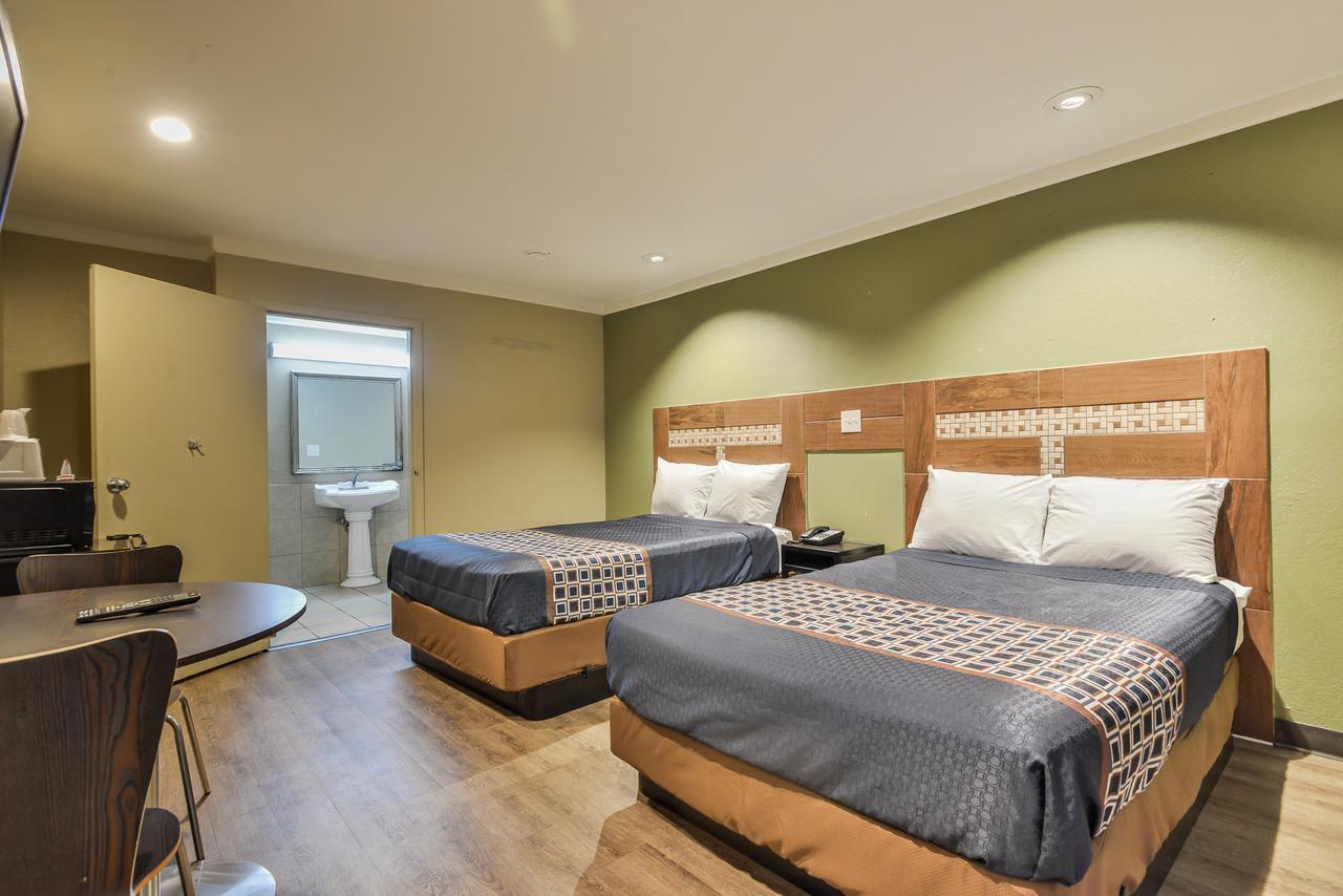 Budgetel Inn And Suites Raleigh Buitenkant foto