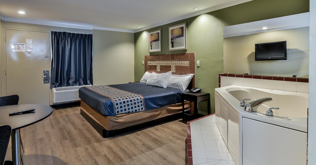 Budgetel Inn And Suites Raleigh Buitenkant foto